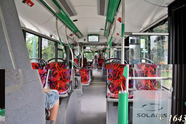 O-Bus innen.JPG